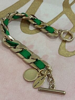 Bracelet the limited signature gold tone 7 inch length